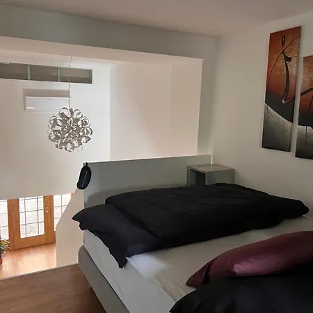 Lilan Apartment