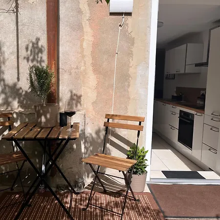Apartment Lilan